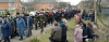 Люди в Дубровиці на колінах проводжали в останню путь загиблого військовика (ФОТО)