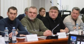 Майже всі нардепи в Україні отримали в січні подвійну надбавку до зарплати