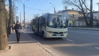 Нові автобуси поїхали на Ювілейний