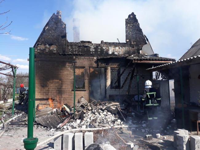 У Новій Українці згорів будинок у дачному кооперативі