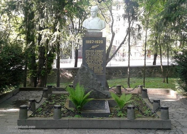 У Рівному демонтують два пам`ятники російським діячам