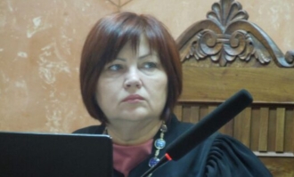 Суддя Ковальчук, яка відсторонила міського голову Рівного Третяка, через місяць купила «Mercedes»  